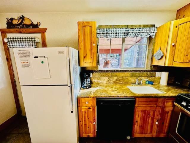 Cozy Bear South-Inside Yosemite-Sleeps 5 Lejlighed Yosemite West Eksteriør billede