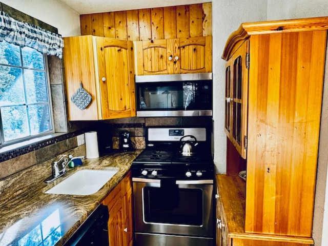 Cozy Bear South-Inside Yosemite-Sleeps 5 Lejlighed Yosemite West Eksteriør billede